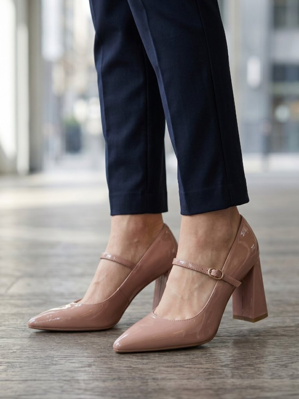 Nine West Sista Mary Jane Pointy Toe Patent Nude Block Heel Nude Pumps Size 7